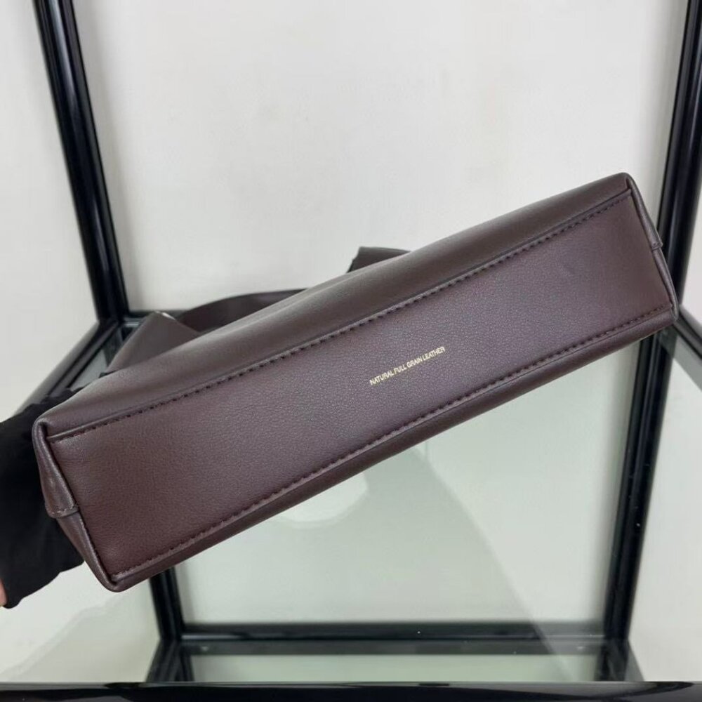 Coach Brooklyn Shoulder Bag 28 – Brass/Maple - Picture 4 of 8